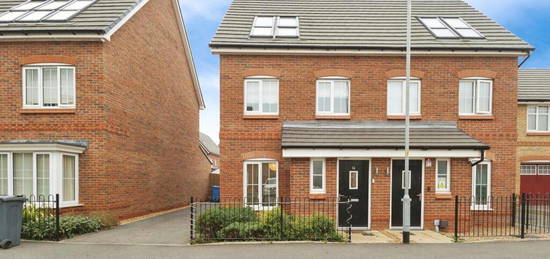 3 bedroom semi-detached house for sale