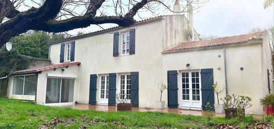 Maison 4 pièces 130 m²