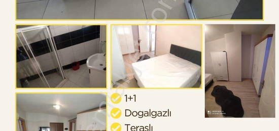 Srakaplarda balkonlu 1+1 depozitosuz apart