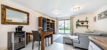 Flat for sale in St. Georges Grove, London SW17