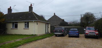 1 bedroom semi-detached bungalow to rent