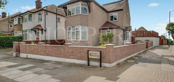 3 bed detached house for sale