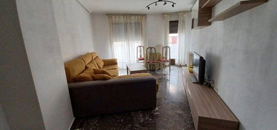 Apartamento de alquiler en Carretas - Pajarita