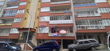 RE/MAX Meydan'dan  Orta Hisar nn de  Yatrmlk 3+1 Daire!