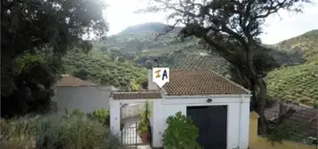 Finca r&#xFA;stica en Martos