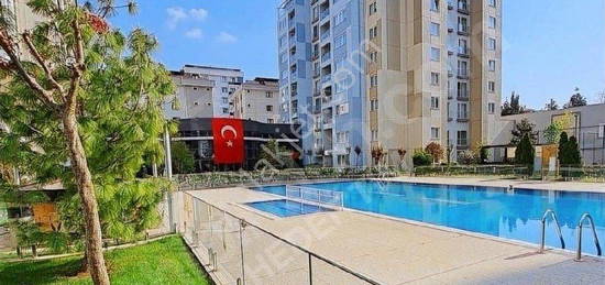 ekmeky Sultaniftlii Mahallesi vory Tadelen Sitesi 3+1 Kiler ve Terasl Satlk Daire