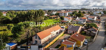 Moradia T3+1 Nova/Marinha Grande