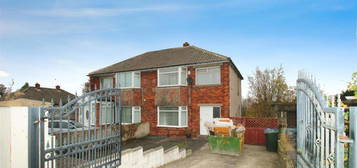 3 bedroom semi-detached house to rent