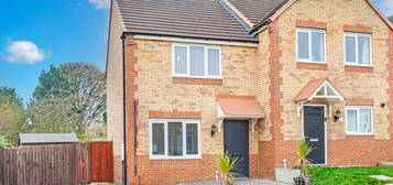 2 bedroom semi-detached house for sale