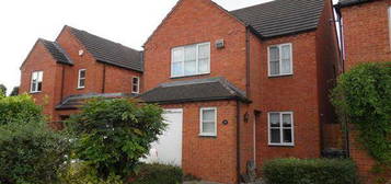 3 bedroom detached house