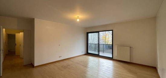 GRENOBLE, appartement T3 de 81m² + garage