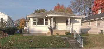 1305 Elliott St, South Bend, IN 46628