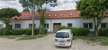 Eladó családi ház, Esztergomban, Dobogókői úton 650 M Ft