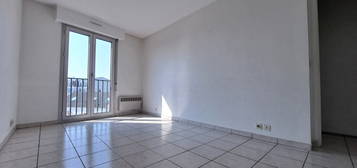 Appartement  à louer, 2 pièces, 1 chambre, 40 m²