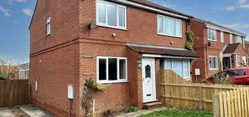 2 bedroom semi-detached house for sale