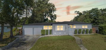 3607 Clemwood Dr, Orlando, FL 32803