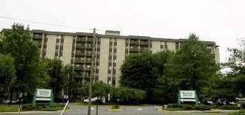 6001 Arlington Blvd Apt 114, Falls Church, VA 22044