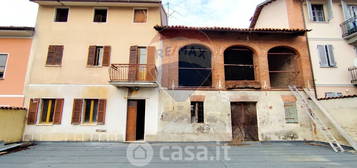 Casa indipendente in Via Francesco I 28