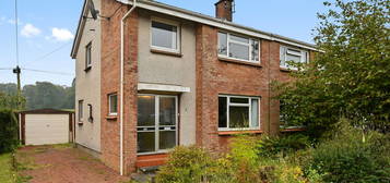 3 bed semi-detached house for sale