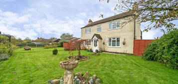 4 bedroom country house for sale