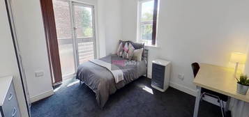 10 bed shared accommodation to rent