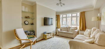 2 bed flat to rent