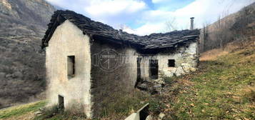 Casa indipendente a Pont-Saint-Martin 6 locali