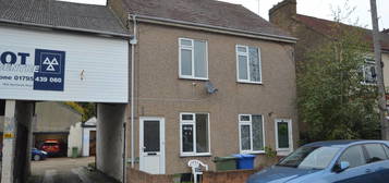 2 bedroom semi-detached house