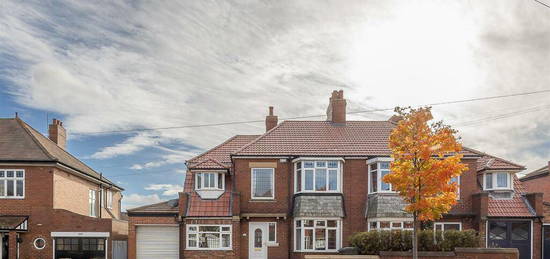 4 bedroom semi-detached house for sale