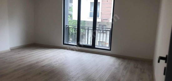 ÇEKMEKÖY TAŞDELEN MERKEZ YERDEN ISTMA 130M2 3+1 LÜKS SIFIR DAİRE