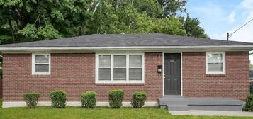 121 Southview Ter, Louisville, KY 40214