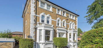 Flat for sale in Alexandra Road, Kingston Upon Thames KT2