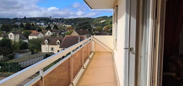 SENS PROCHE GARE APPARTEMENT  T3 DE 68.93 m2