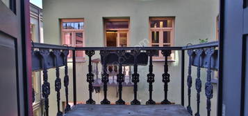 Beyolu Flat For Rent In Galata Historical Building With Balcony 2+1 -Eng