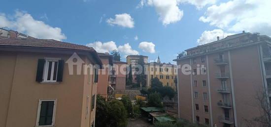 Quadrilocale via Marcantonio Bonciario, Centro, Perugia