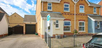 3 bedroom semi-detached house