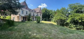 Maison  à vendre, 9 pièces, 4 chambres, 212 m²