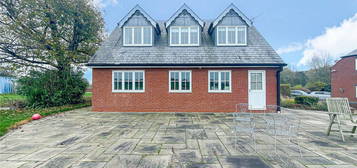 Equestrian property to rent in Wychnor, Burton-On-Trent, Staffordshire DE13