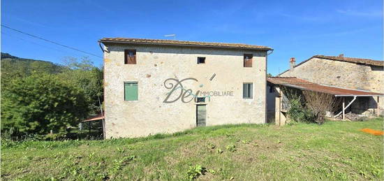 Casale/cascina in vendita in via di Retaio, 2