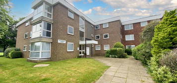 Flat to rent in Meadowside Court, Goring Street, Goring-By-Sea, Worthing BN12