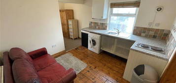 1 bedroom flat