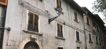 Casa terra tetto ascoli piceno centro storico