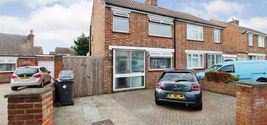 3 bedroom semi-detached house to rent