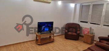 Apartament 3 Camere- Metrou Favorit