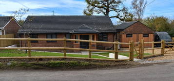 3 bed detached bungalow for sale