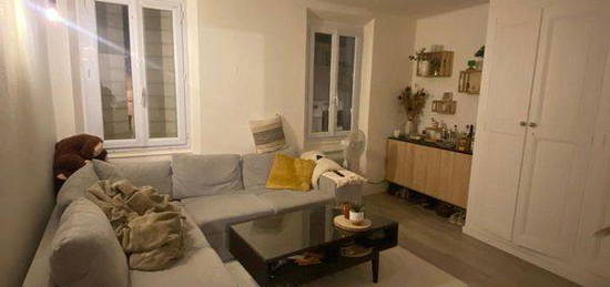 Appartement meublé T3 de 50 m² - Pierrefeu du Var