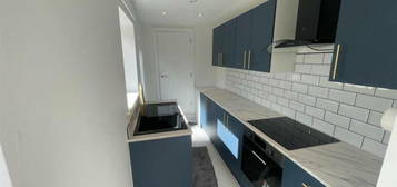 4 bedroom terraced house to rent