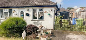 2 bedroom semi-detached bungalow for sale