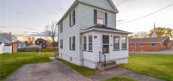 303 Whipple Ave, Campbell, OH 44405