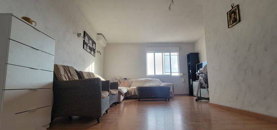 Piso en venta en calle Ibi, 7